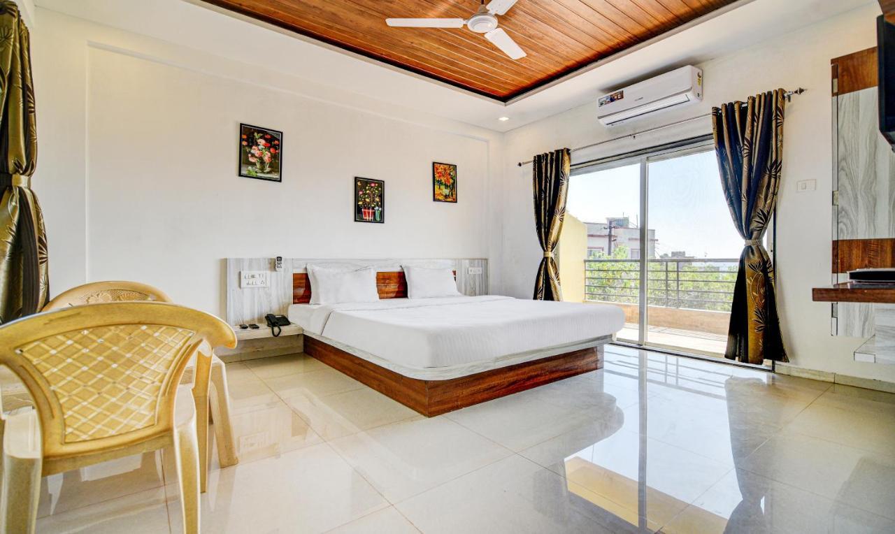 Aditya Hill View Inn Mahabaleshwar Ngoại thất bức ảnh