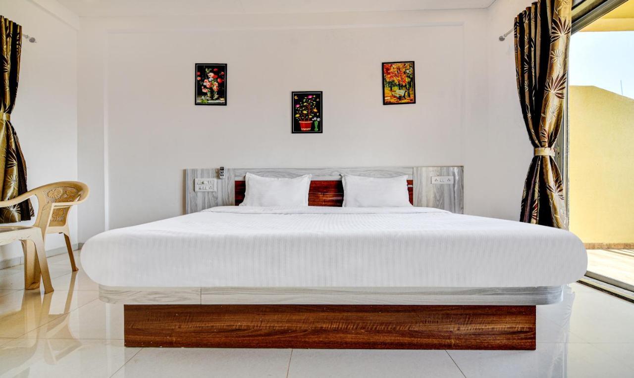Aditya Hill View Inn Mahabaleshwar Ngoại thất bức ảnh